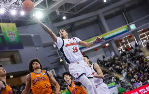 开云官方网站-广东男篮官方发文：不敌上海，华南虎结束杯赛之旅