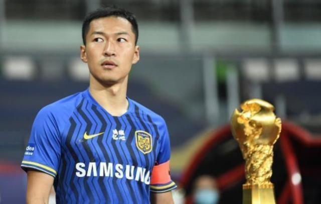 32岁吴曦落叶归根回申花 9年后重回梦开始的地方